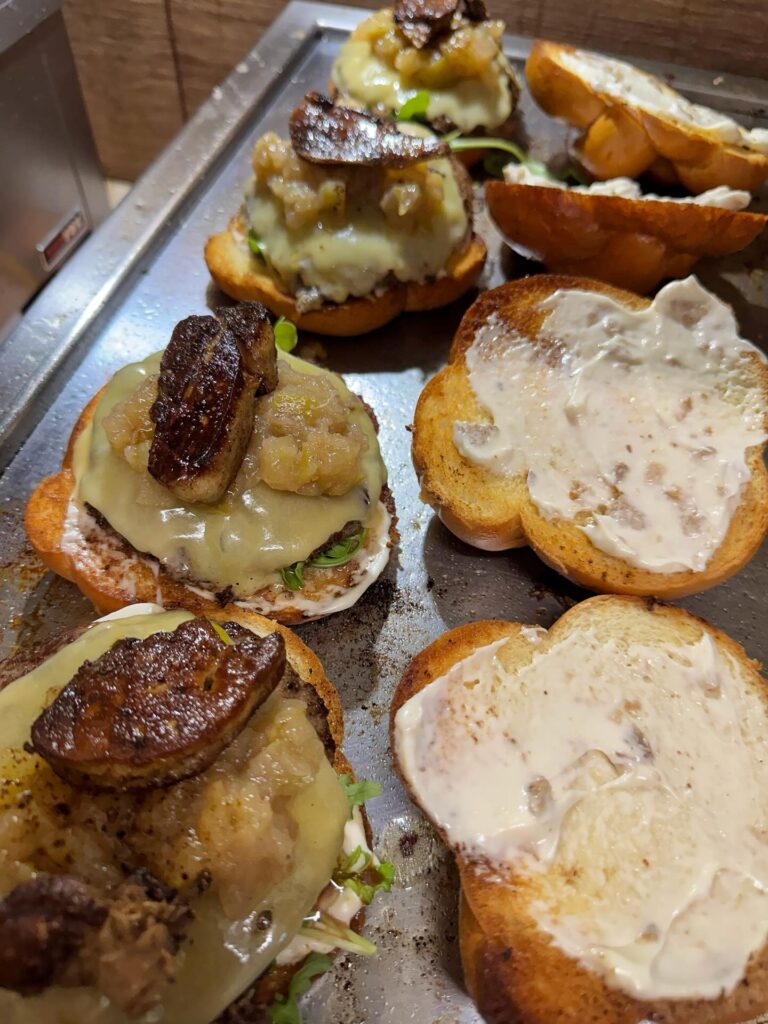 libamájas burger _kupi_fehértó